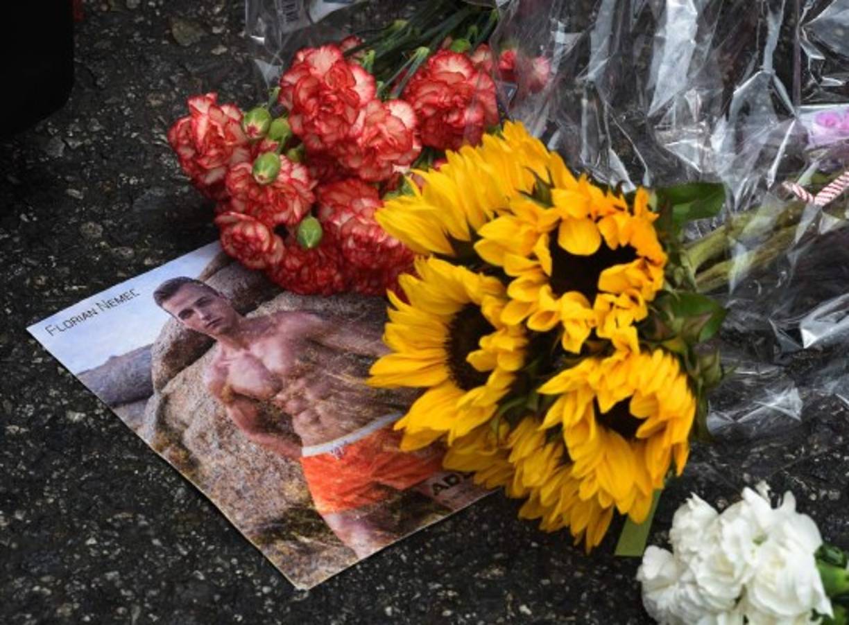 El FBI investiga el ataque como un 'acto de terrorismo'. La policía federal dijo que había sido exonerado en esa pesquisa, pero que prometió lealtad al grupo yihadista Estados Islámico antes de de Orlando en un llamado al 911.<br/><br/>