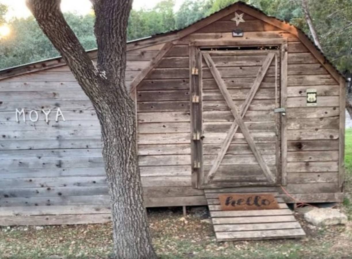 Fue en el rancho de Montserrat, ubicado en San Antonio, Texas (EEUU) donde la mexicana decidió arrodillarse y hacer la gran pregunta a Yaya.<br/>