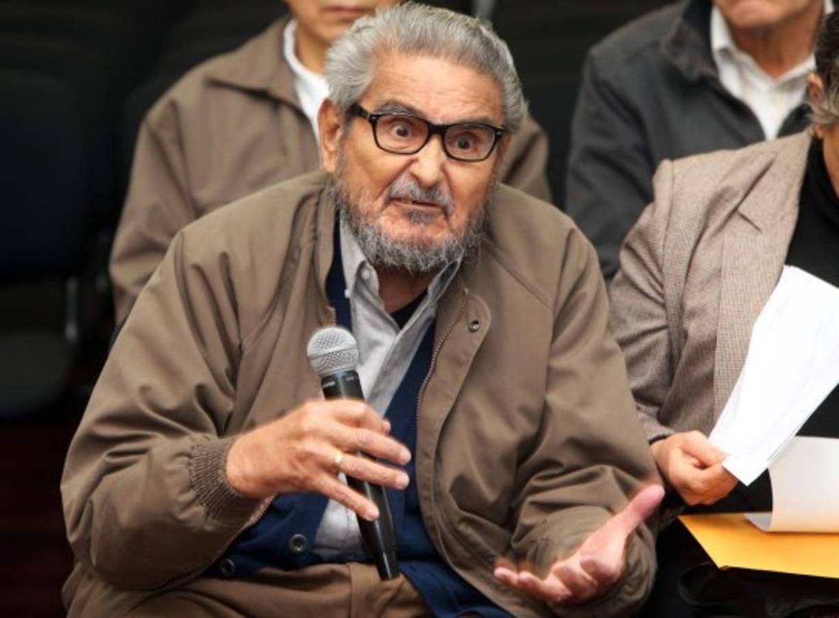 Después de 25 años. Perú conmemora la captura del líder de Sendero Luminoso, Abimael Guzmán.