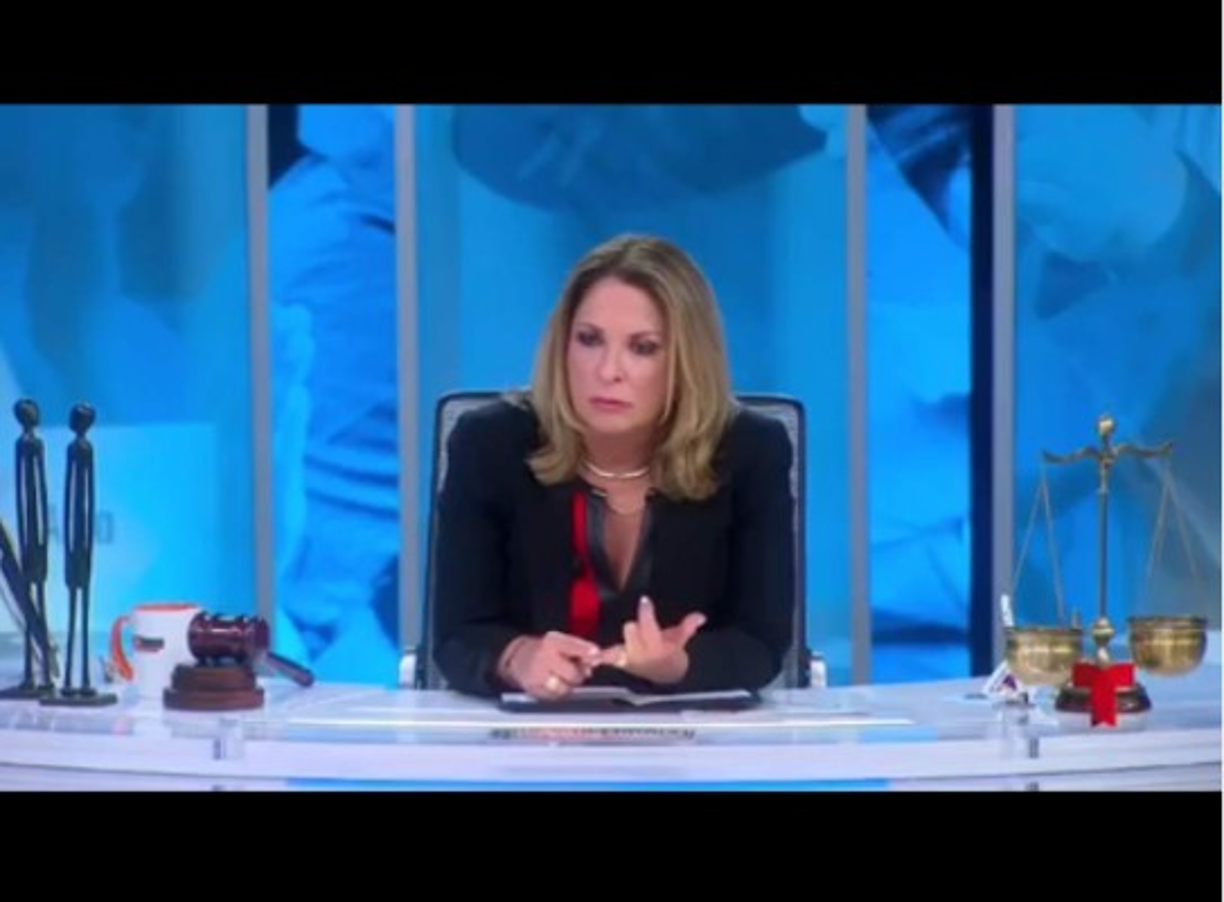 'Mi hija perdió la vida por culpa del Internet'<br/><br/>Momo es una imagen diabólica que circula en Internet para asustar e incitar a los niños al suicidio, tal y como lo hizo la hija de Juanita, quien metió un tenedor en el enchufe.