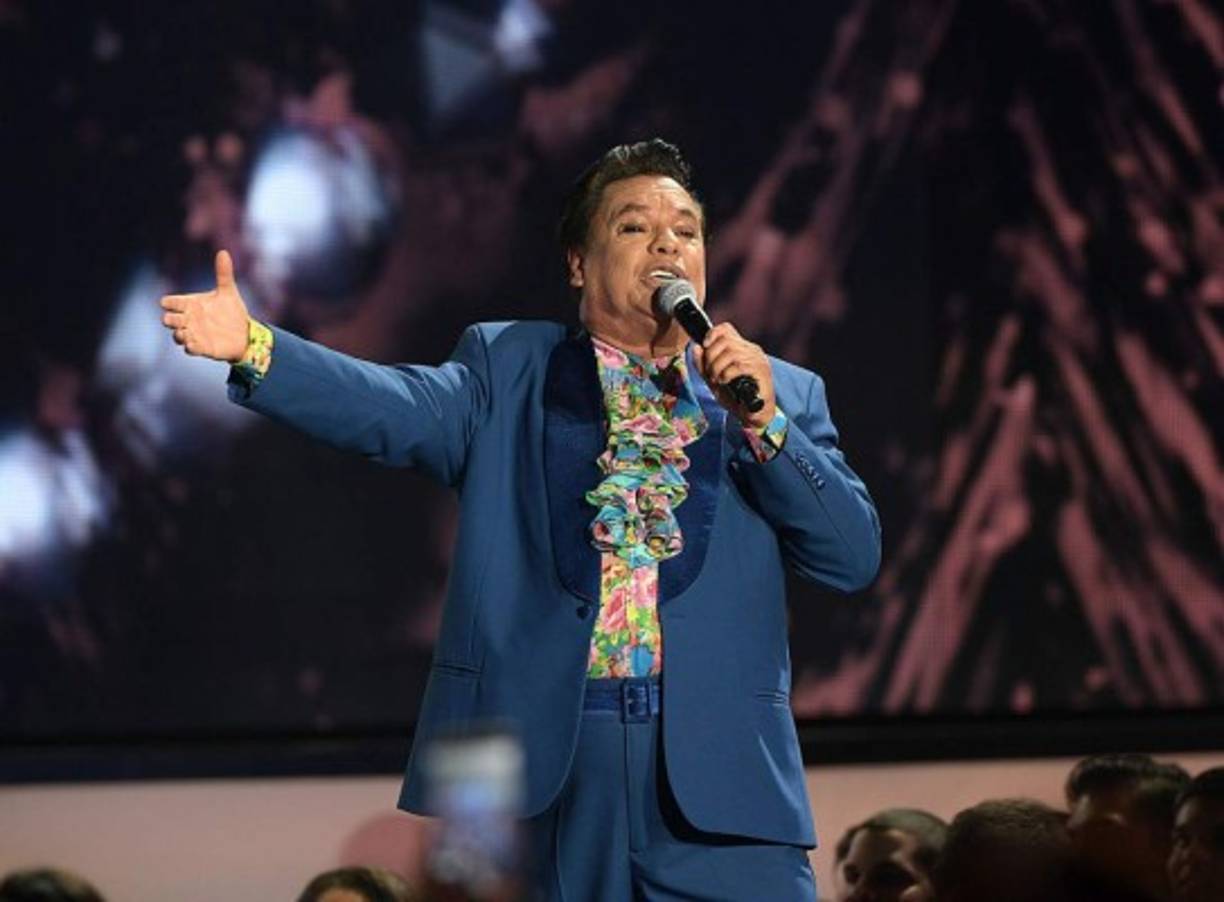 Juan Gabriel murió el 28 de agosto del 2016 en una de sus residencias de Santa Mónica, Estados Unidos. El Divo de Juárez fue un ícono de la música en español y le cambió la vida a miles de personas entre ellas varias artistas.