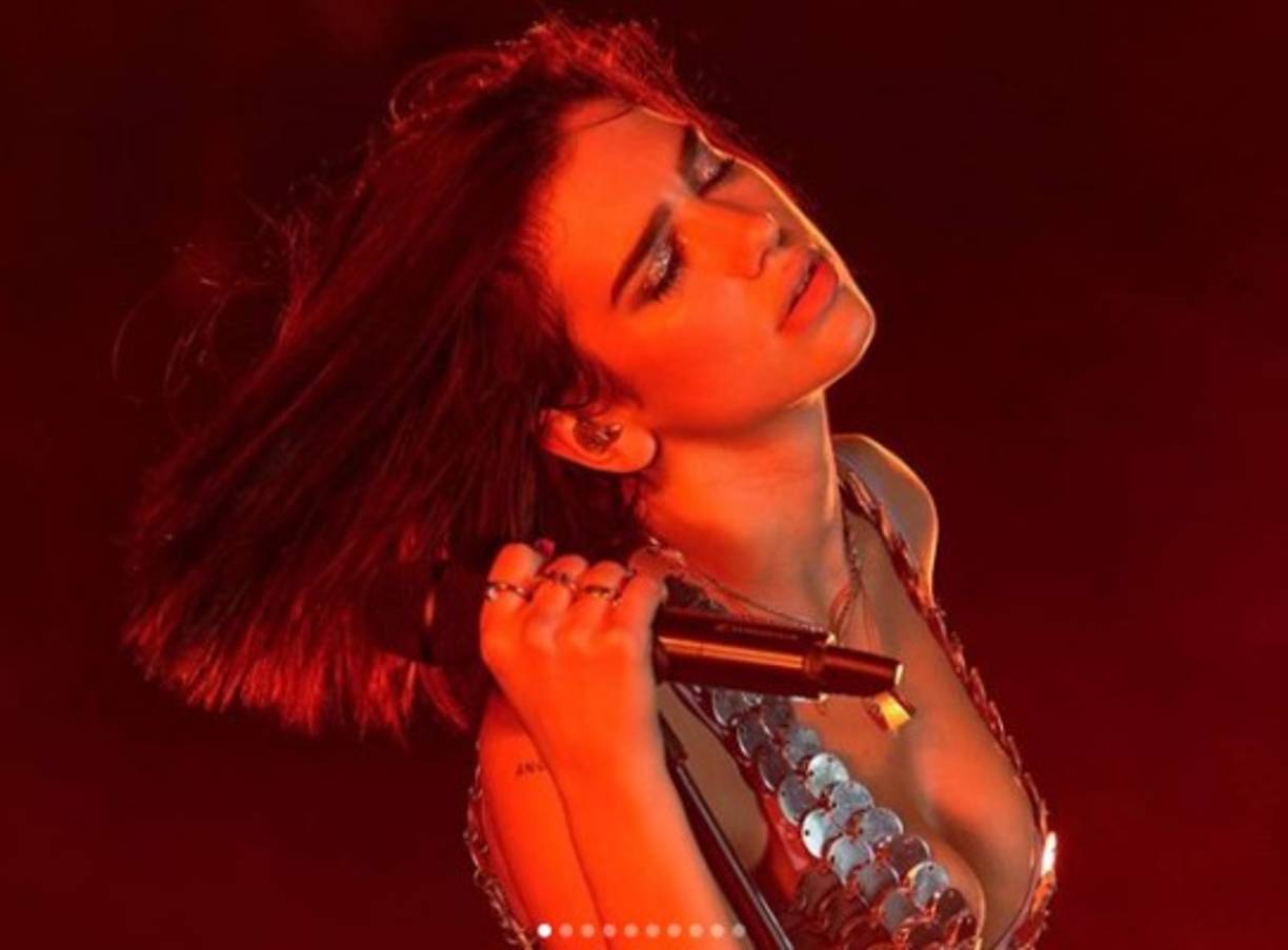 Tras su concierto en el Sziget Festival en Budapest, Hungría, la cantante viajó a Turquía.