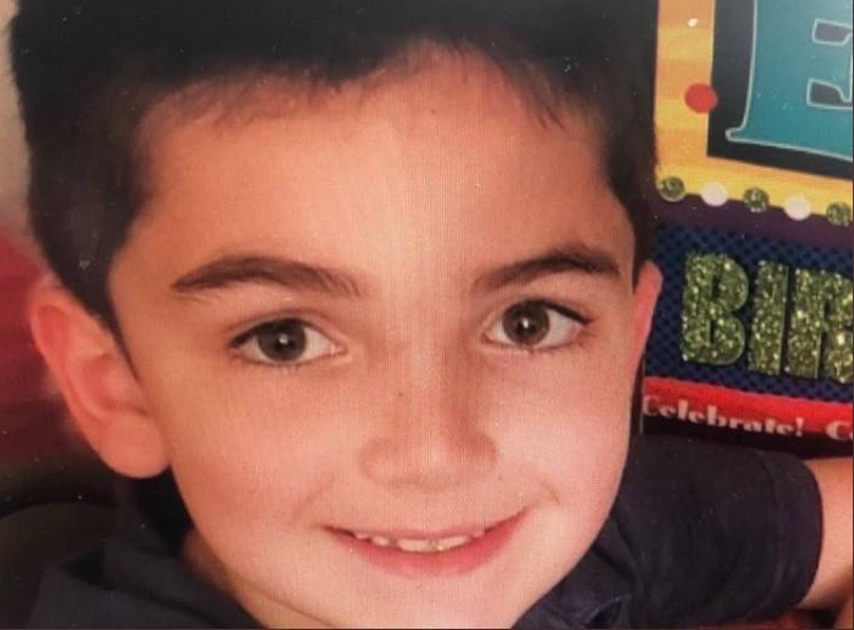 Desde que comenzó el juicio de Valva a fines de septiembre, los funcionarios escolares dijeron que “inundaron” las líneas del Servicio de Protección Infantil (CPS) con informes de abuso.