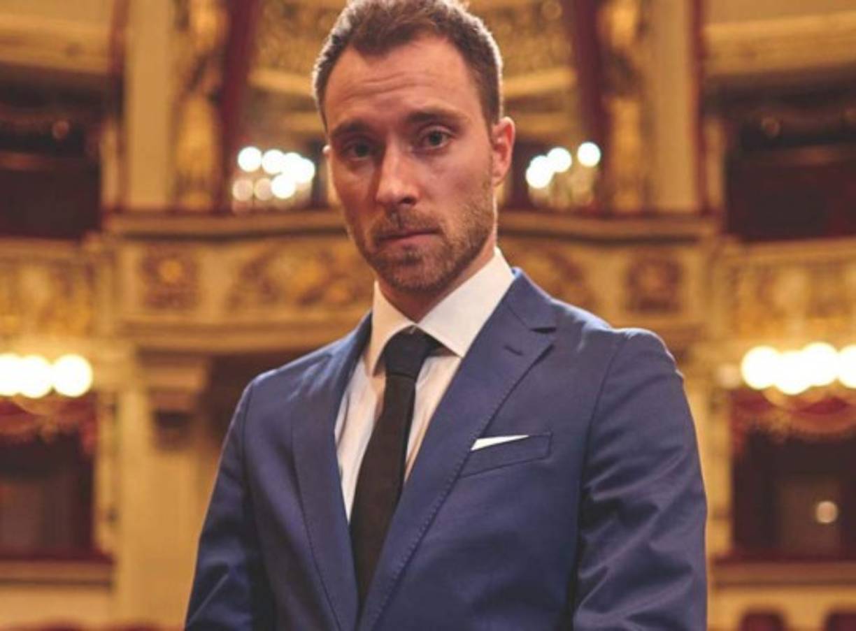 En en norte de Italia la situación del coronavirus sigue siendo de gravedad. La gente permanece confinada en sus domicilios y las tiendas permanecen cerradas. Incluso los hoteles, algo que afectó de manera directa a Christian Eriksen.