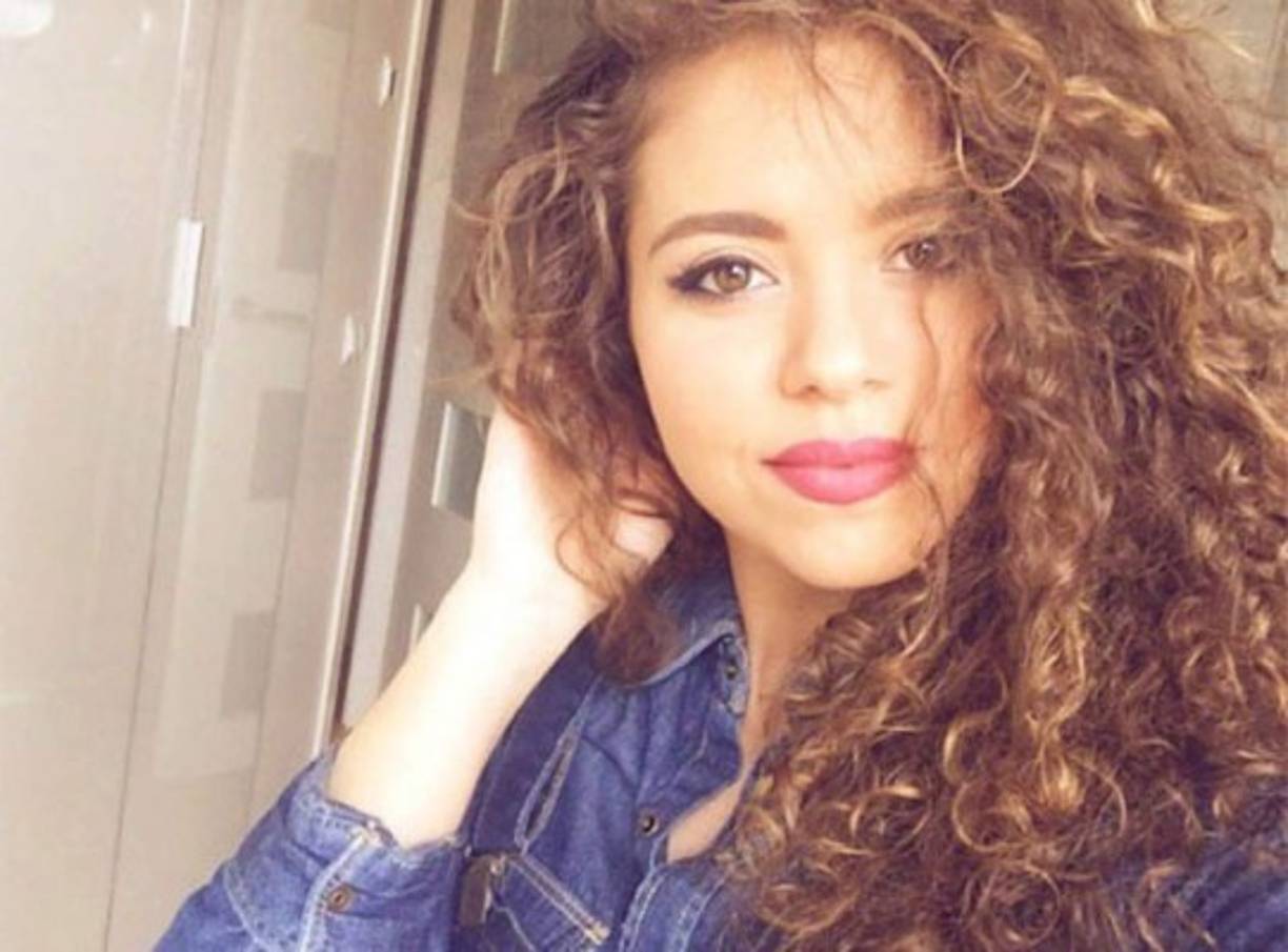 De hecho, trabaja en una tienda especializada, 'Tu vestidor Ideal'. Además cuenta con miles de seguidores en las redes sociales.