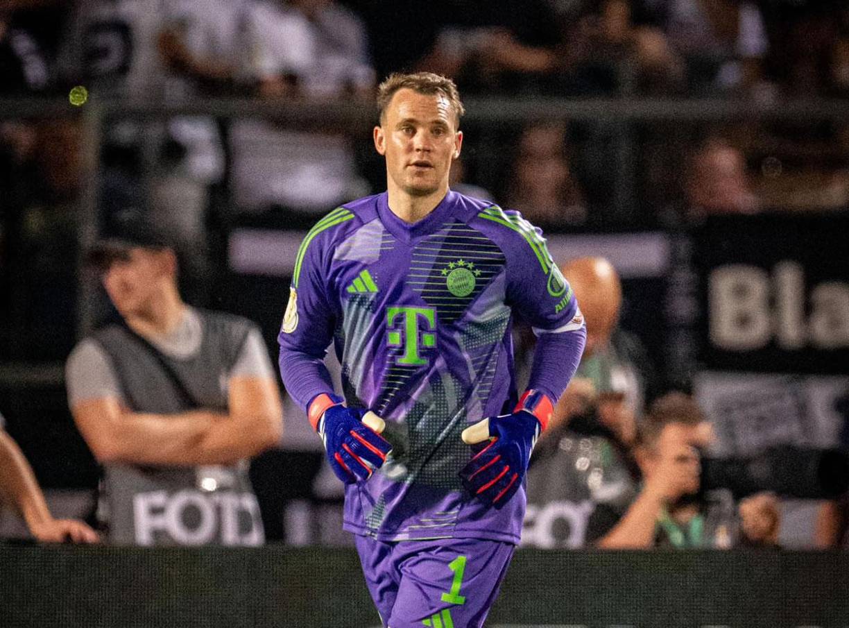 Tras su retiro de la selección alemana, Manuel Neuer ha cerrado la puerta a una marcha del Bayern Múnich. “No pienso retirarme y dejar el Bayern al final de la temporada”. Aún así, dejó caer que su decisión también dependerá de lo que ocurra durante la temporada. “Si hacemos una temporada exitosa todos juntos, significa que puedo continuar”, sentenció el portero.