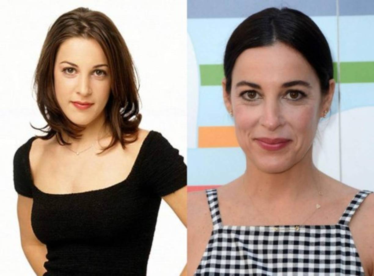 Lindsay Sloane - Valerie Birkhead <br/>Edad en 2018: 41 años<br/><br/>Valerie fue la mejor amiga de Sabrina y Harvey en la escuela secundaria, y permaneció en el programa hasta la cuarta temporada.<br/><br/>Después de irse, protagonizó Bring It On, The Other Guys y Horrible Bosses y su secuela.<br/><br/>Lindsay también aparece en The West Wing, Grosses Pointe y The Stones.<br/><br/>También puede ser vista como Emily en la comedia de Matthew Perry, The Odd.<br/>