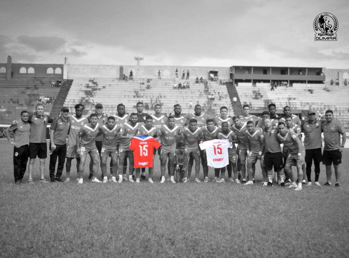 El accidente, presuntamente causado por exceso de velocidad, ha dejado en luto al Olimpia y al entorno cercano del jugador fallecido. 