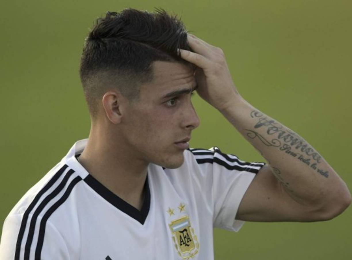 Cristian Pavón: Y el joven atacante de Boca Juniors sería otra de las sorpresas en el 11 de Argentina ante Croacia; ingresó en el segundo tiempo ante Islandia y dejó buenas sensaciones. El chico de 22 años se ganó la confianza de Sampaoli.