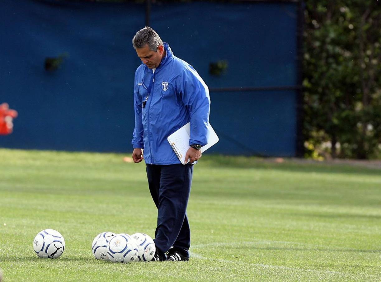 Preparado - Reinaldo Rueda estudió la licenciatura en Educación Física y Salud en la Universidad del Valle; además realizó un postgrado en la Universidad de Colonia, en Alemania.