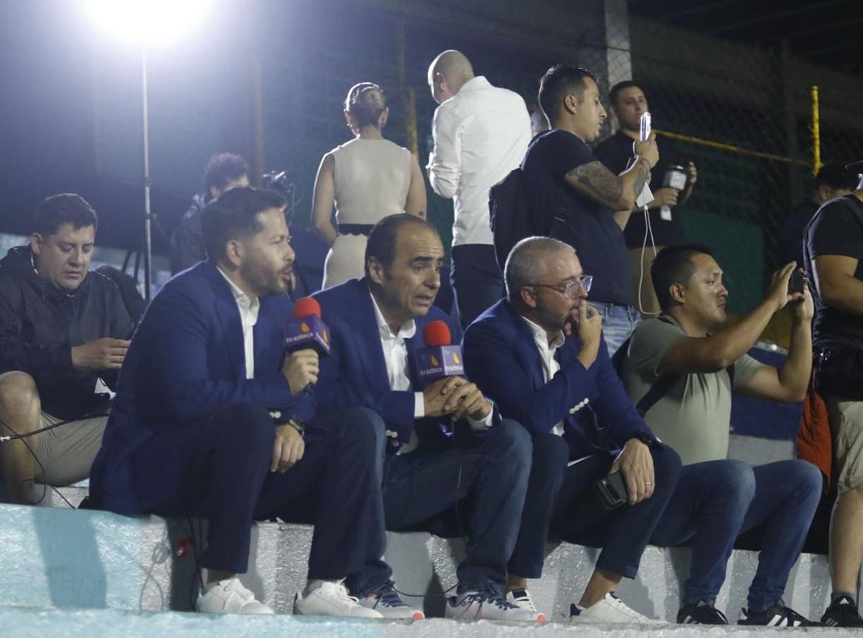 Los periodistas de TV Azteca viajaron de México a Honduras para llevar las mejores impresiones de este partido.
