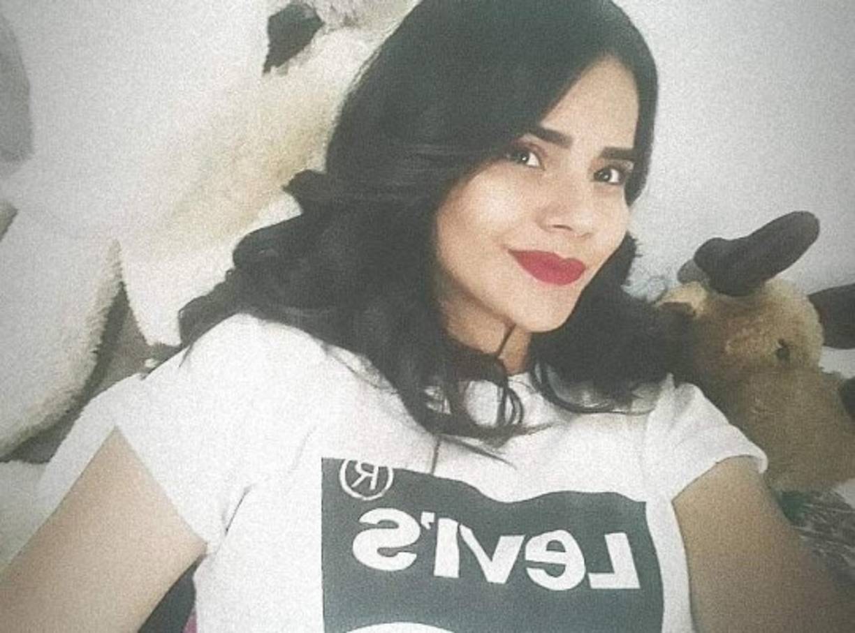 La hermosa jovencita estudia actualmente Bachillerato en Humanidades y todavía analiza que carrera estudiará en la universidad.