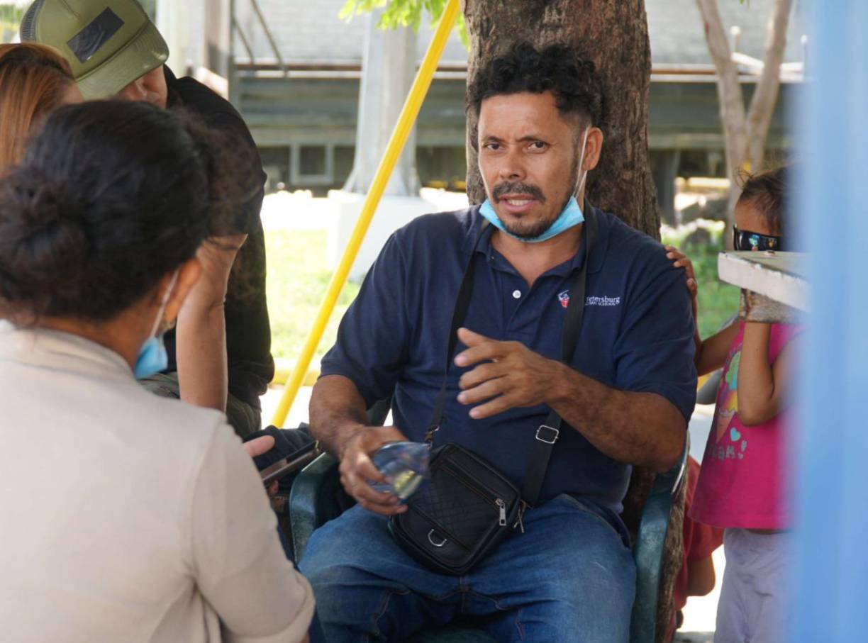 Sus familiares relataron que desde muy pequeña se fue de la casa para vivir con un hombre quien era el padre de la niña, pero ya estaban separados y al parecer actualmente vivía sola, sin embargo, escuchaban rumores que tenía pareja, pero nunca lo presentó a su madre.