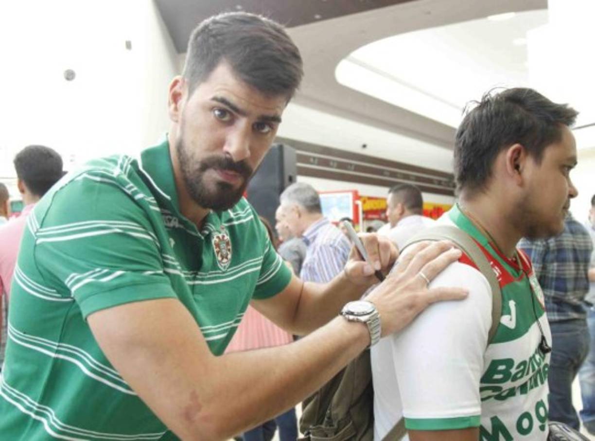 El delantero uruguayo Santiago Barboza no es más futbolista del Marathón, así lo confirmó Rolin Peña, director deportivo del club verdolaga.