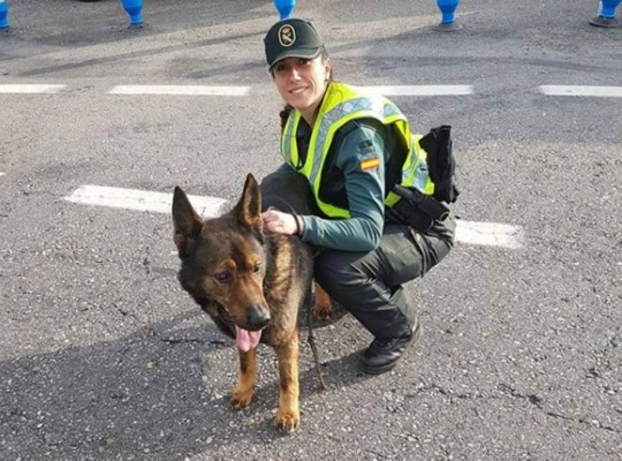 Yohanna Alonso (Gijón, 1983), es hoy por hoy la agente de la Guardia Civil más famosa que hay en León, donde está destinada.