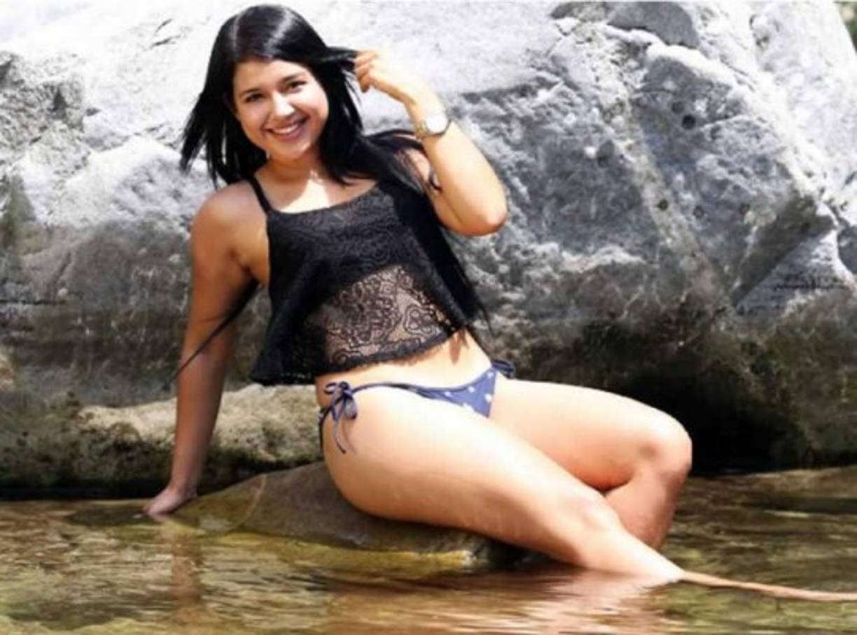 Jeimi es una reconocida edecán que no falta en los estadios en Honduras donde promociona marcas que patrocinan a equipos de la Liga Nacional.