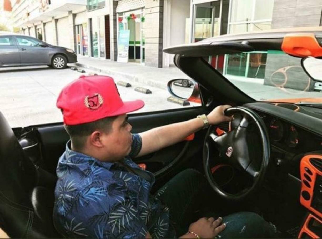 El joven se vio rodeado de fama, dinero fácil, drogas y alcohol. Y todo ello lo presumía sin pudor en su cuenta de Instagram o Youtube.