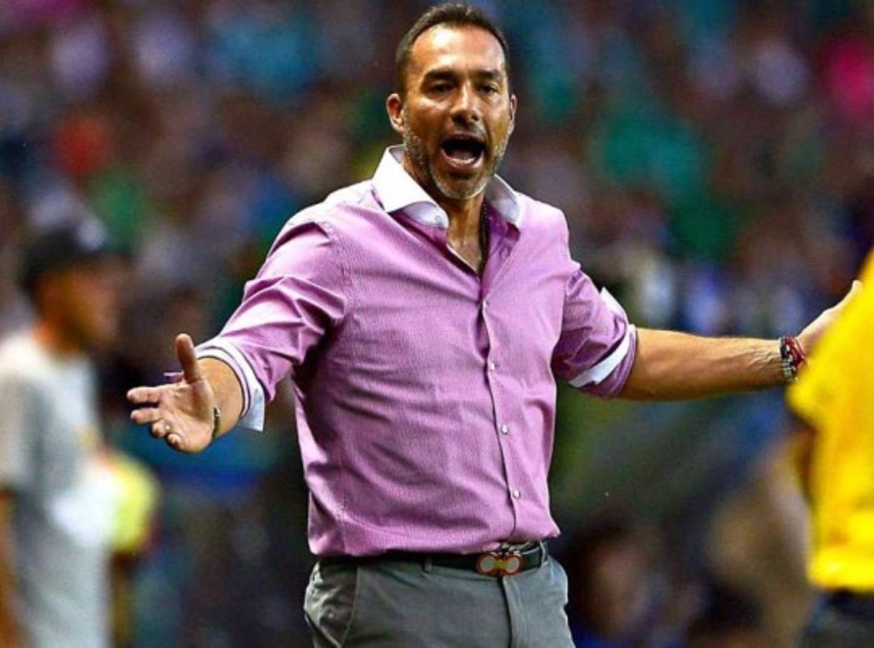 Bombazo. Diario LA PRENSA ha conocido que el entrenador uruguayo Gustavo Matosas ya se reunió con dirigentes hondureños en Miami y es el principal candidato para tomar las riendas de la selección de Honduras. Él les presentó un plan que habría gustado a los encargados de negociar.