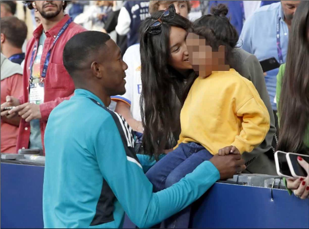David Alaba compartió con su esposa Shalimar Heppner y su hija.