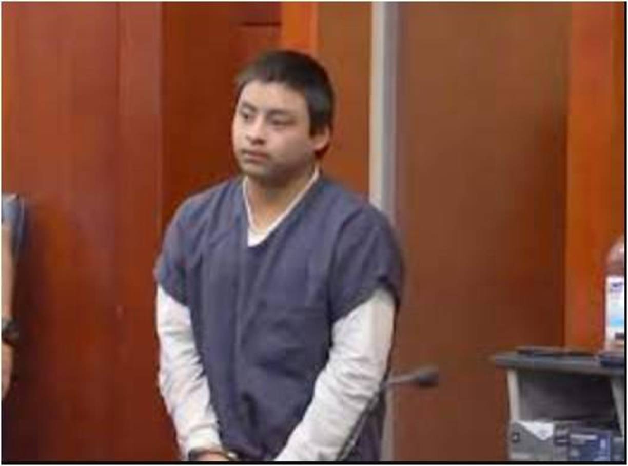 Chapín comenzó a alejarse después de ver la patrulla marcada, escribieron los policías en su informe.