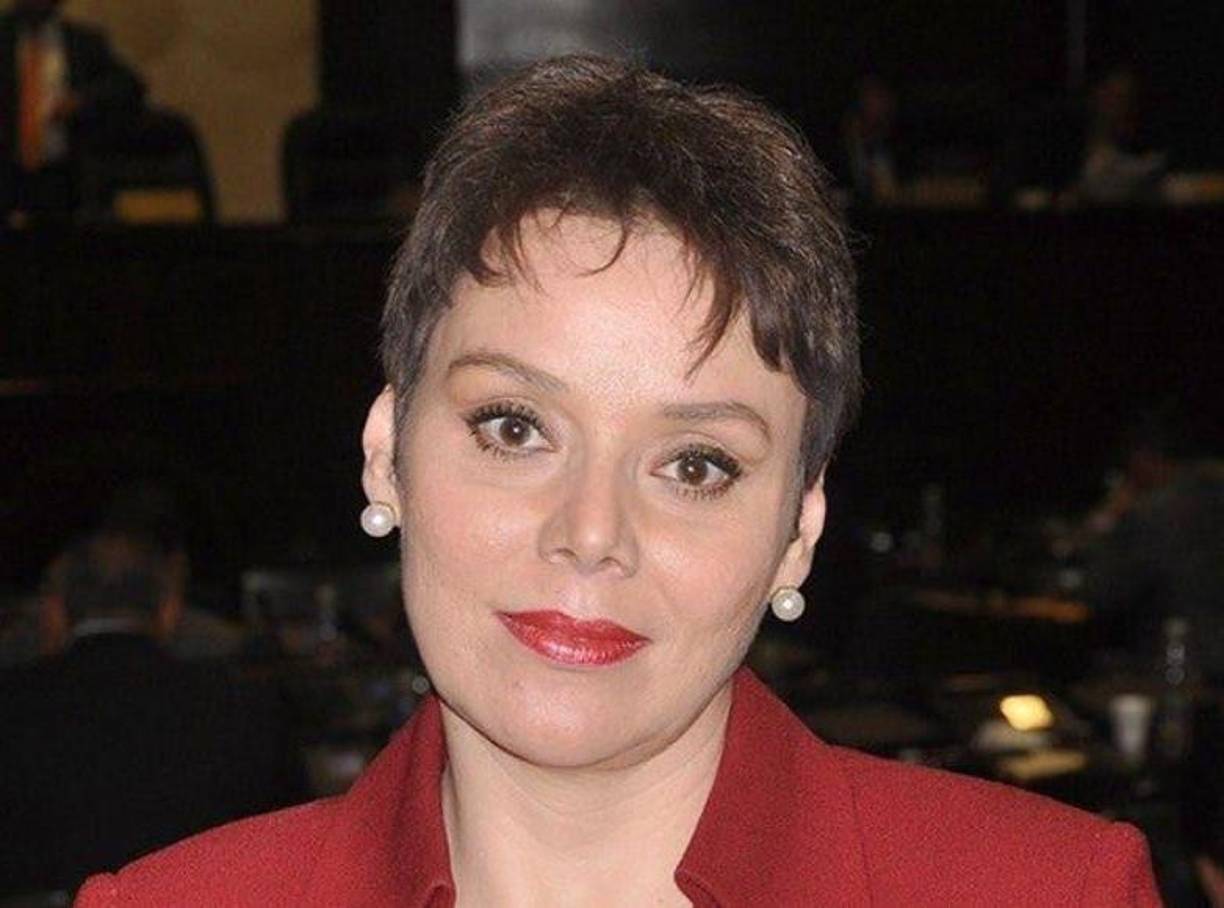 “Increíble el afán de jorobar porque igual tendrán que pagar eventualmente”, advirtió la congresista. 