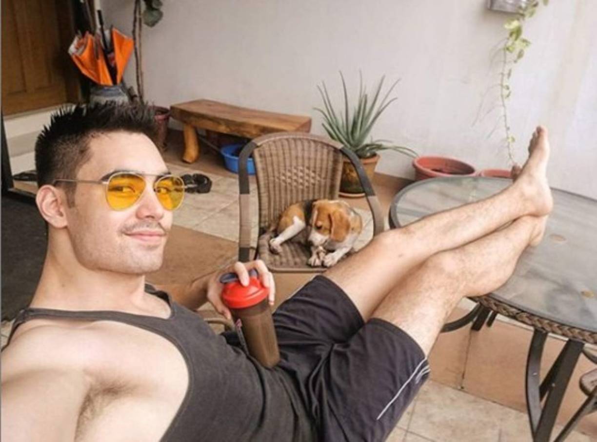 'Solo recuerdo cuántas horas, cuántas lágrimas puso... Ella se merece lo mejor”, declaró el modelo en una entrevista después de la coronación de su novia.