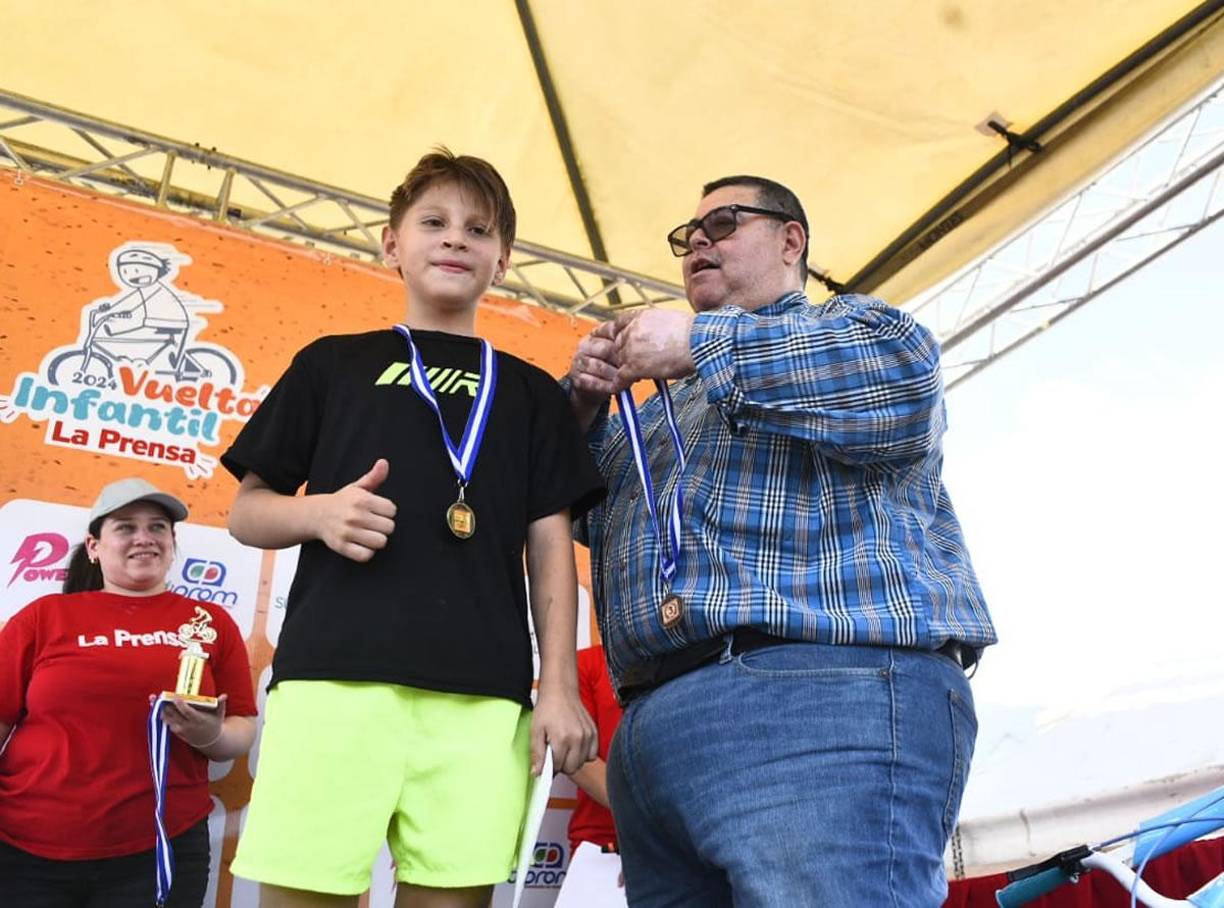 Fotos: Las premiaciones de los ganadores de la Vuelta Ciclística de LA PRENSA 2024