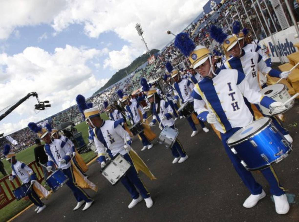 El premio Agua, Bosque y Suelo y el de Innovación fue para la banda del Instituto Técnico Honduras de Tegucigalpa.