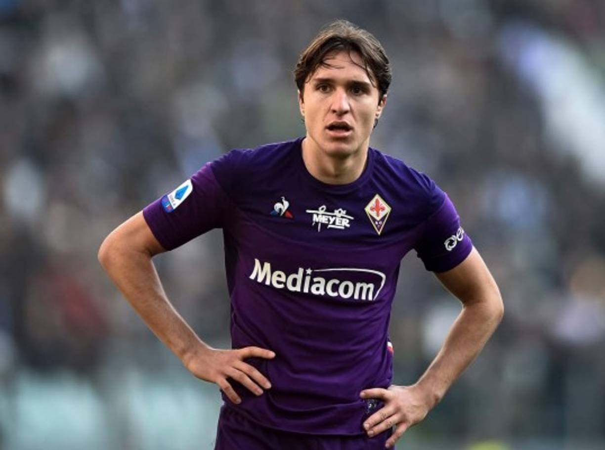 Otro de ls posibles sustitutos de Lautaro Martínez en el Inter de Milán es Federico Chiesa, uno de los mayores talentos del fútbol italiano. El problema es que la Fiorentina, propietaria del jugador pide 70 millones de euros. El Inter mantiene su idea de mantener a Lautaro Martínez en la plantilla y exige al Barcelona el pago de los 111 millones de su cláusula pero también trabaja en buscar posibles recambios por si al final tiene que desprenderse del argentino.