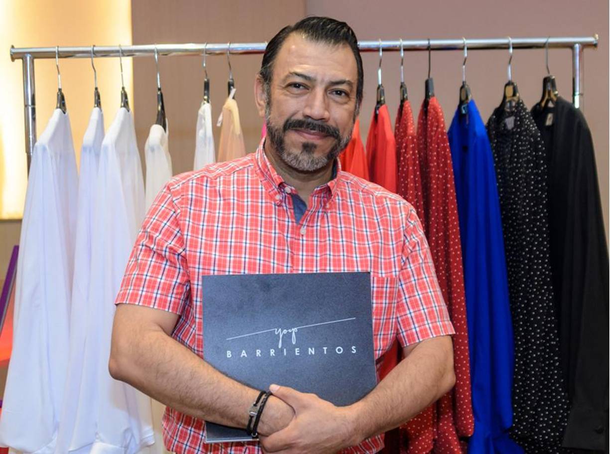 Yoyo Barrientos es el encargado de elaborar la vestimenta de Zu Clemente para el certamen de belleza Miss Universo 2023.