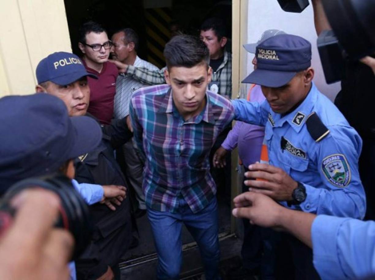 James O'connor es otro de los jóvenes acusados en el caso Collier. Según el video forense O'connor era quien conducía el vehículo turismo marca Izusu en el que se conducían los jóvenes y la víctima.