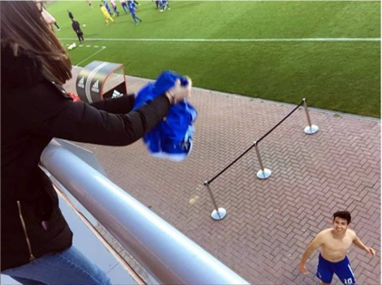 Catarina siempre apoya a Rubio en los partidos que disputa.