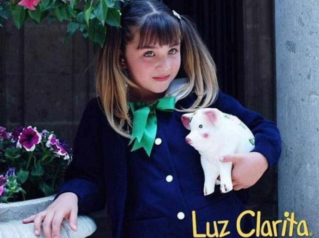 Luz Clarita se produjo en 1996 y 1997 y fue protagonizada por Daniela Luján. <br/>