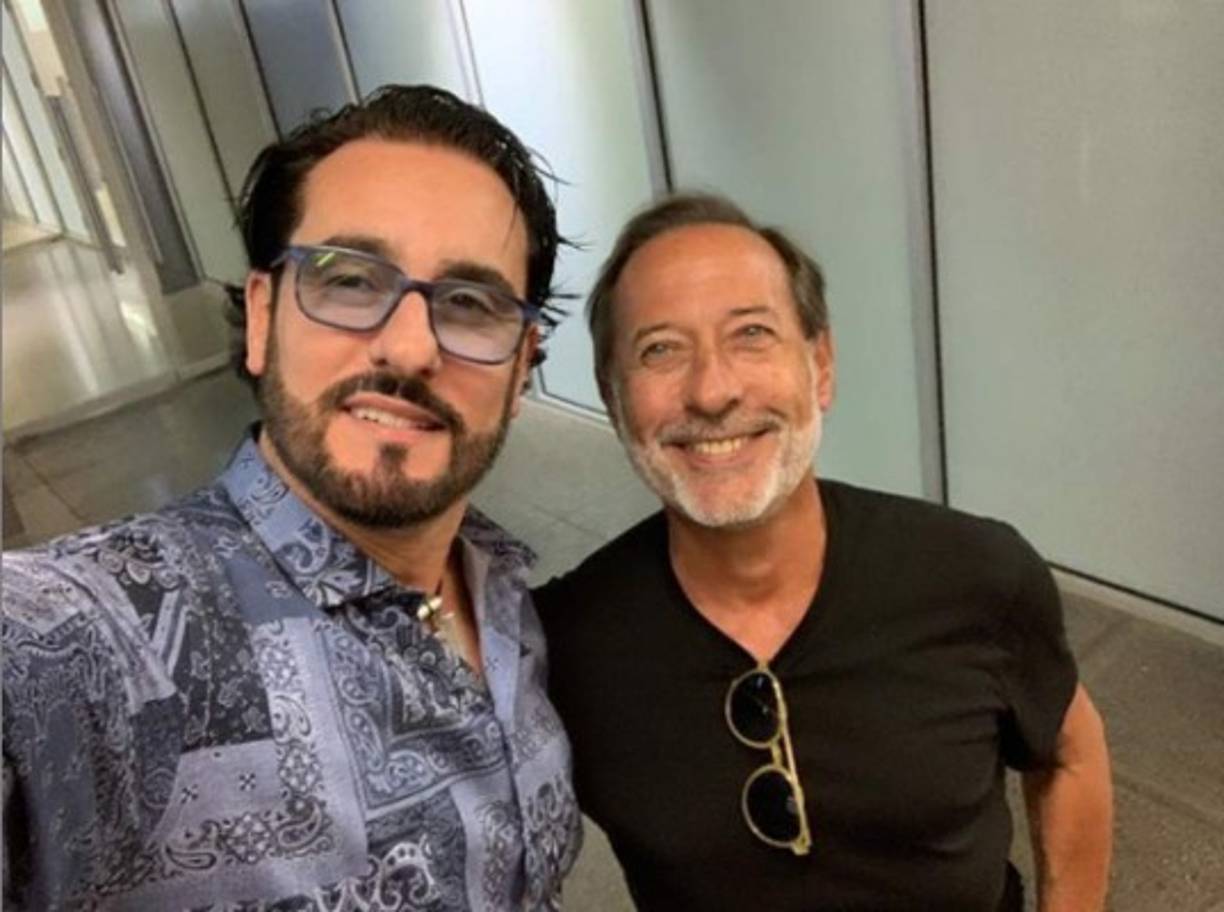 El actor publicó una fotografía vestido de mujer y generó numerosos comentarios.