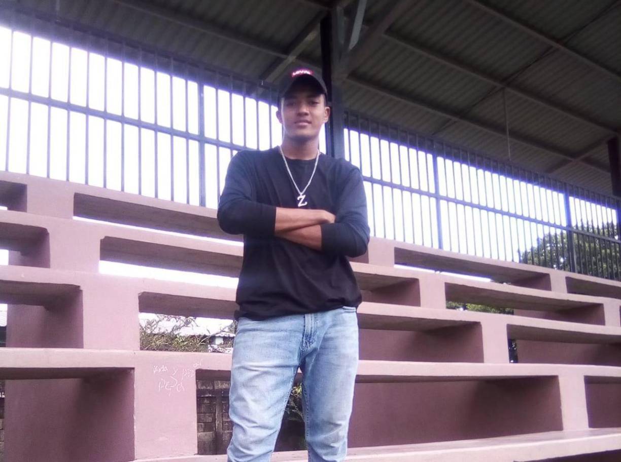 Tomeli se conducía en su motocicleta por el segundo anillo de San Pedro Sula. 