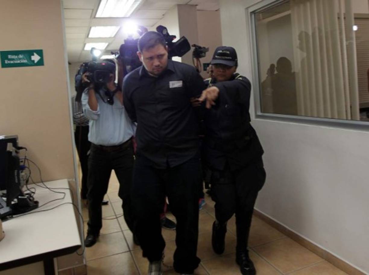 Su ingreso a los juzgados para la audiencia de declaración de imputado.