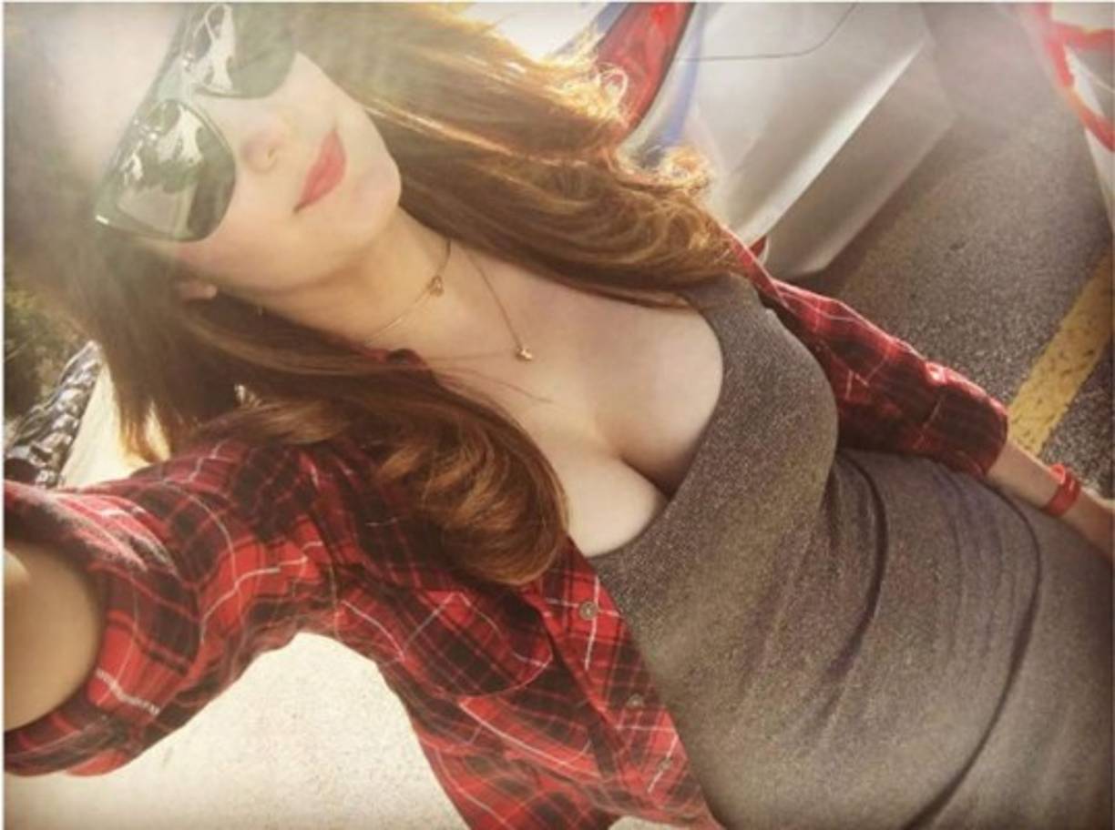 A partir de este momento descubriría la pasión por el periodismo deportivo, mismo que la llevó a la cobertura de la Copa América en el 2007 como colaboradora de la red Telefutura de la cadena Univisión.