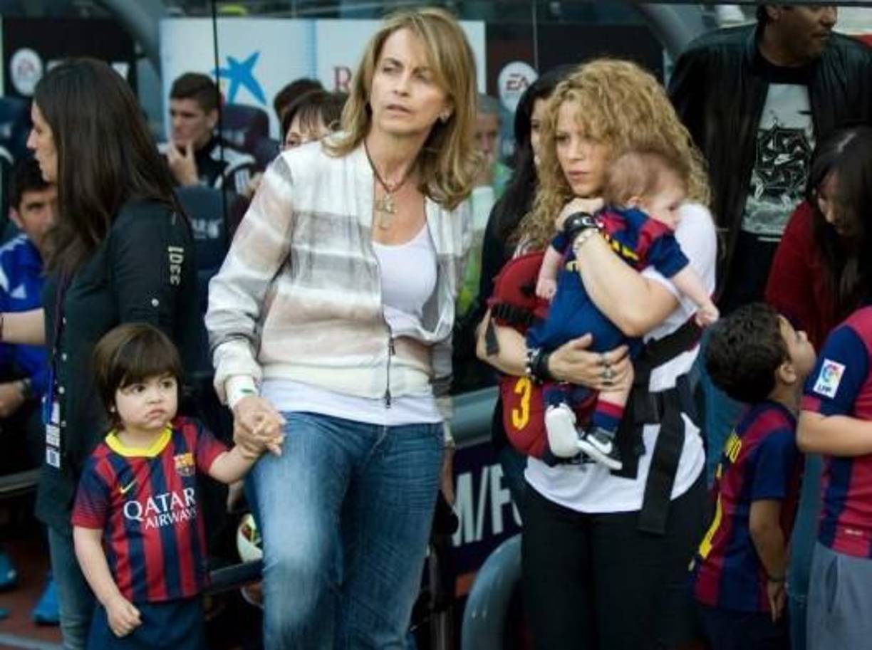 Mientras duró el matrimonio de Piqué con Shakira, no dudó en realizar declaraciones en favor de la colombiana. “Es una persona espectacular, una mujer sencilla y de grandes valores que además resulta ser la segunda mujer más importante del mundo del espectáculo. Yo la encuentro una persona fascinante”, dijo a la revista Vogue.