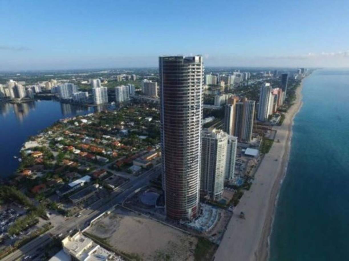 Finalmente, la revista argentina mencionó que fue el mismo padre de Messi el que hizo la compra a nombre de su hijo.