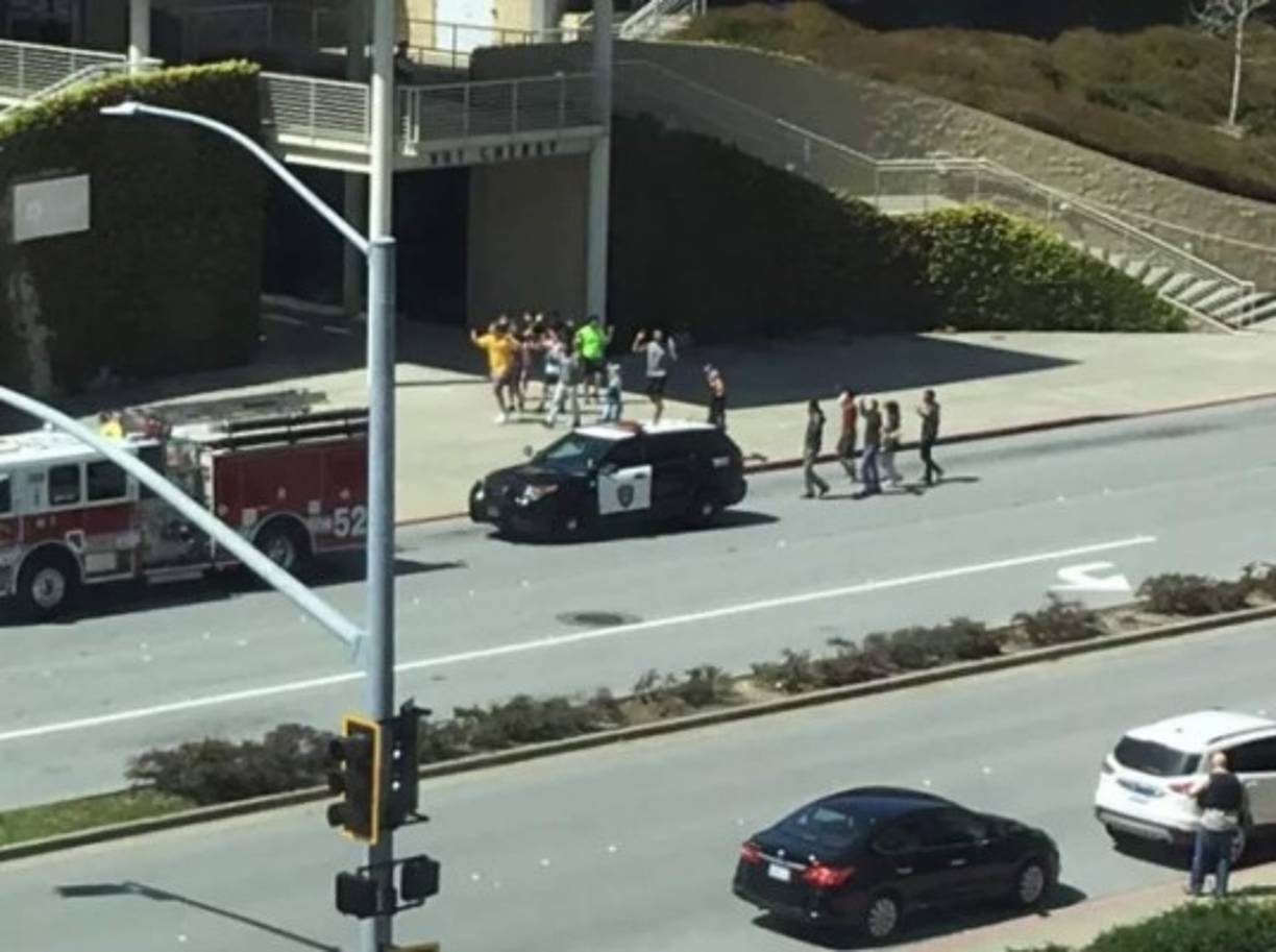 Más de 1,700 empleados laboran en las oficinas de YouTube en San Bruno, California.