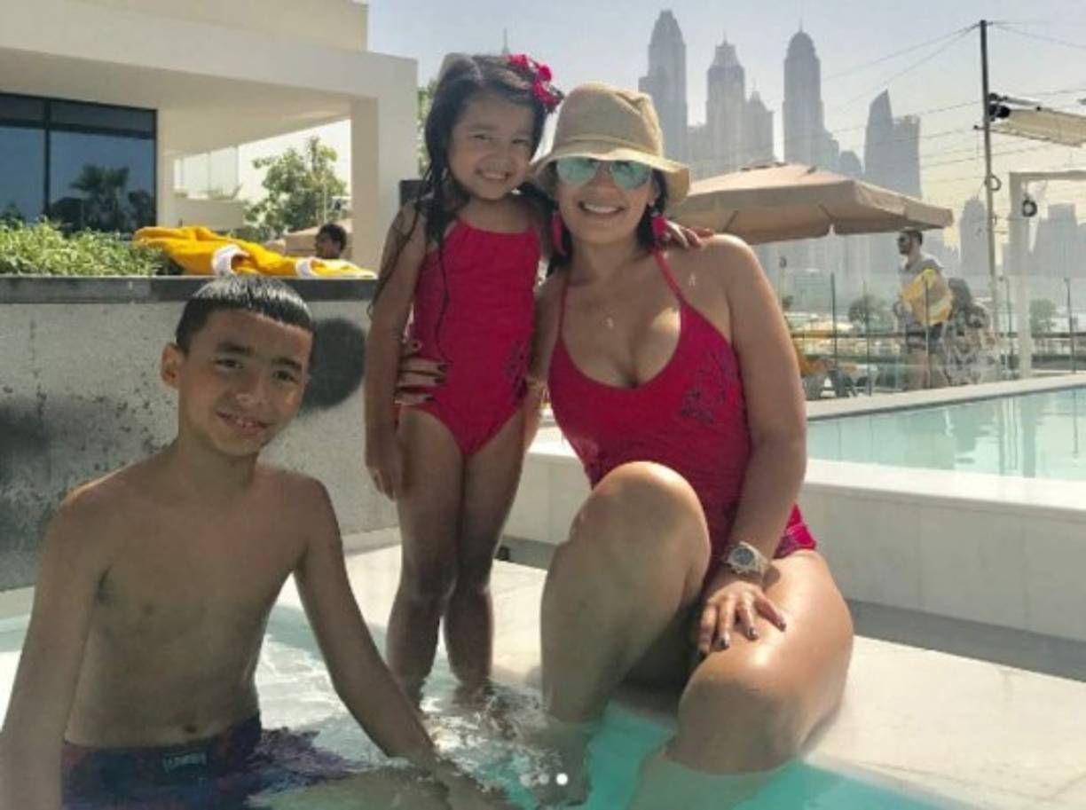 Virginia Varela se ha trasladado con sus amados hijos a Dubái.