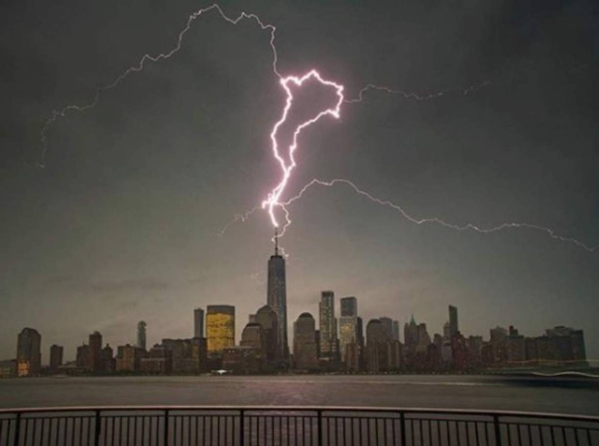 Las redes sociales se inundaron de asombrosas imágenes de la tormenta, como la compartida por Jennifer Khordi en Instagram.