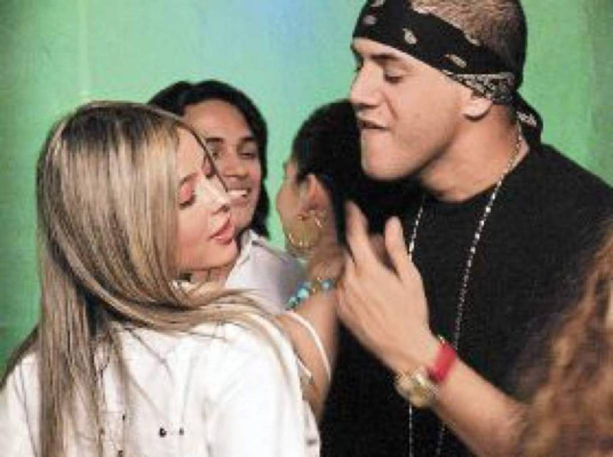 En 2007 Dj Sy dio a conocer que se llamaría Syrome, nombre con el cual es conocido en Estados Unidos.<br/><br/>En realidad el nombre real de él es Humberto Syrome Mendoza Ávila.