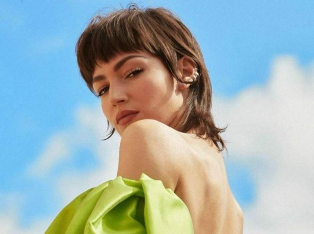 Pese a haber rodado las últimas escenas en la piel de Silene Oliveira, Úrsula Corberó no está preparada para decir adiós a su Tokio. Con la mano en el pecho, sobre su corazón, señala dónde va a quedarse la narradora de “La casa de papel”, hasta que esté lista para dejarla ir, si es que algún día lo está.