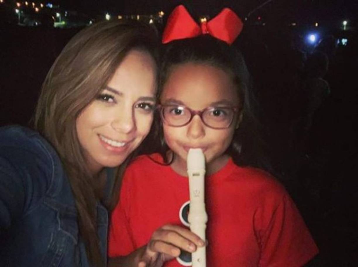 Dani Turcios y Paola Lazzaroni tuvieron una hija fruto de su amor. En la actualidad la pequeña luce idéntica al exjugador del Olimpia.