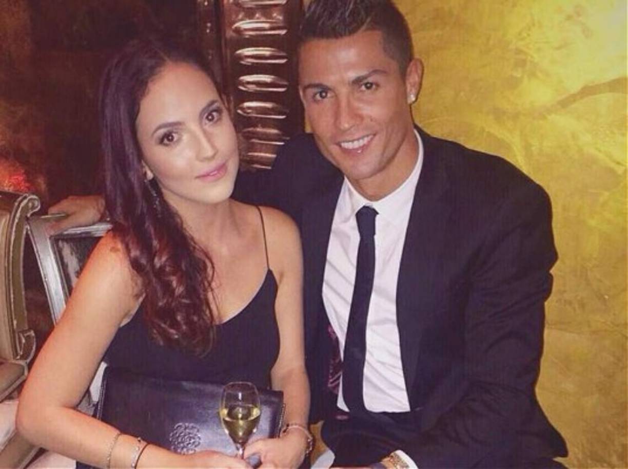 La revista portuguesa Luz informó que la nueva pareja de Cristiano Ronaldo sería la modelo española Claudia Sánchez.