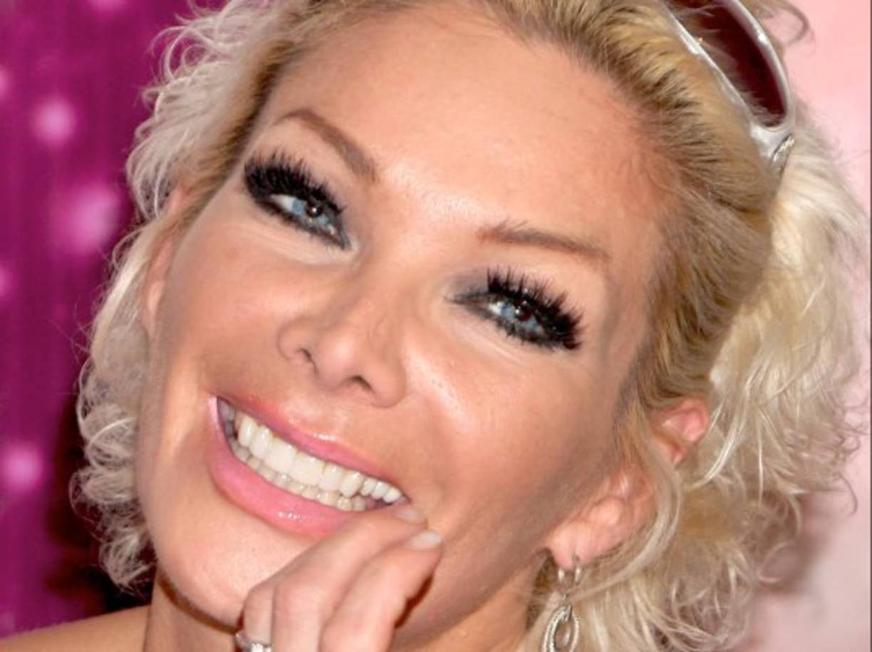 Sus ojos azules siguen arrancando suspiros.