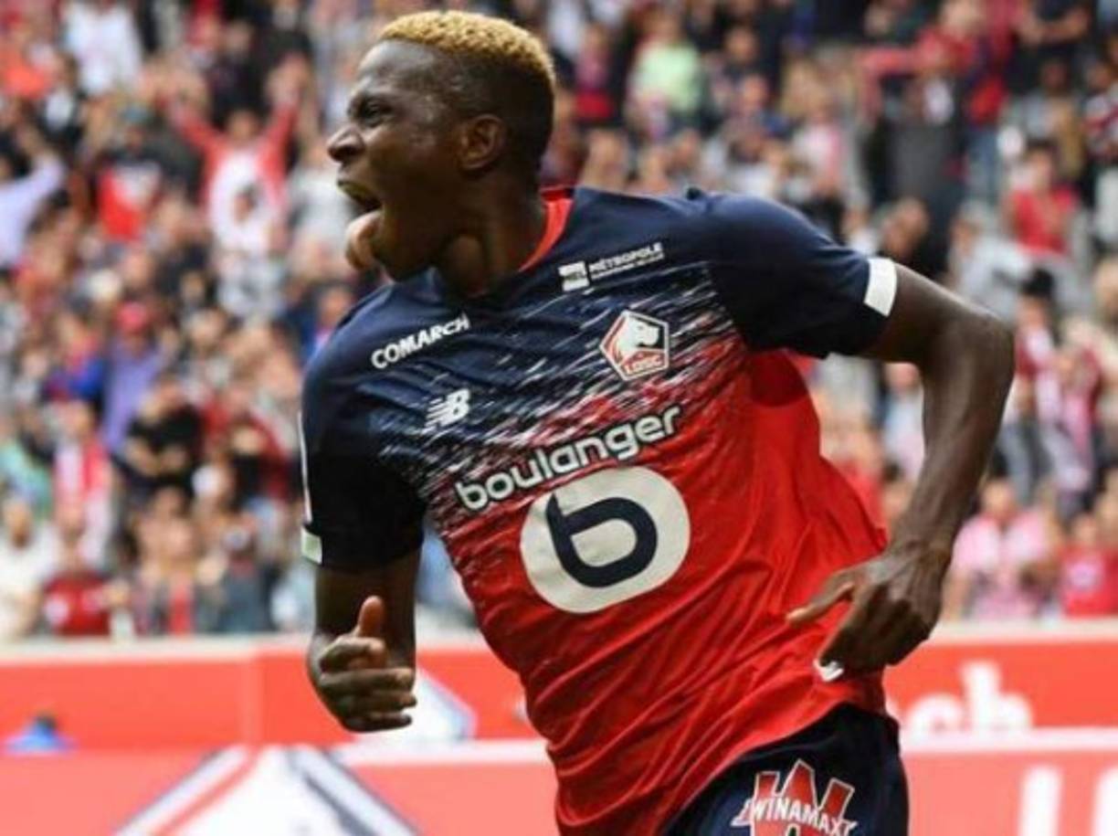 Victor James Osimhen es un futbolista nigeriano, juega como delantero y su equipo actual es el Lille OSC de la Ligue 1 de Francia.​ Tiene proyección de futuro y el Barça le sigue desde hace tiempo.