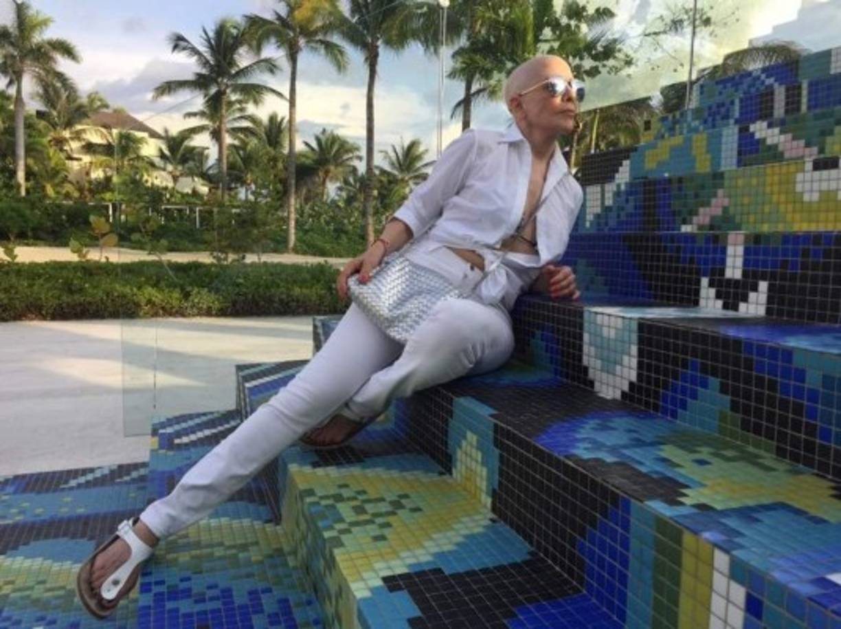 Aunque ya esta volviendo a la vida pública, Jones todavía no pone fecha de regresó a la pantalla.