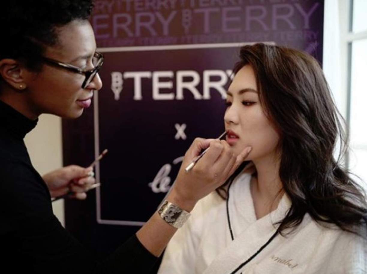 De momento, Yao se enfoca en sus otras pasiones, el ballet y el modelaje.